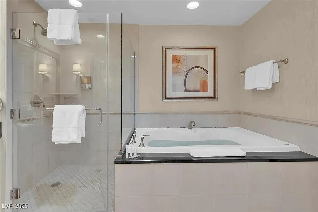 Mgm High Floor Strip And Sphere View Las Vegas Apartment