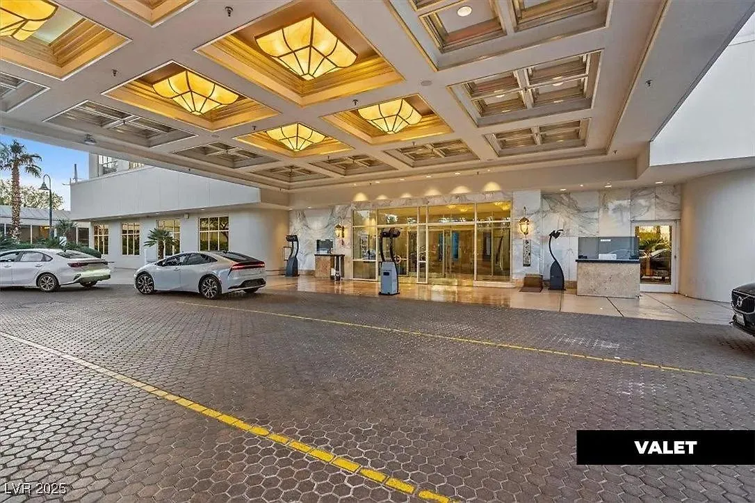 Apartment Mgm High Floor Strip And Sphere View Las Vegas United States