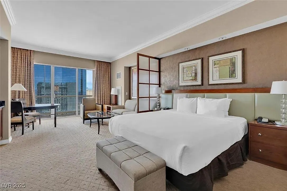 Mgm High Floor Strip And Sphere View location
